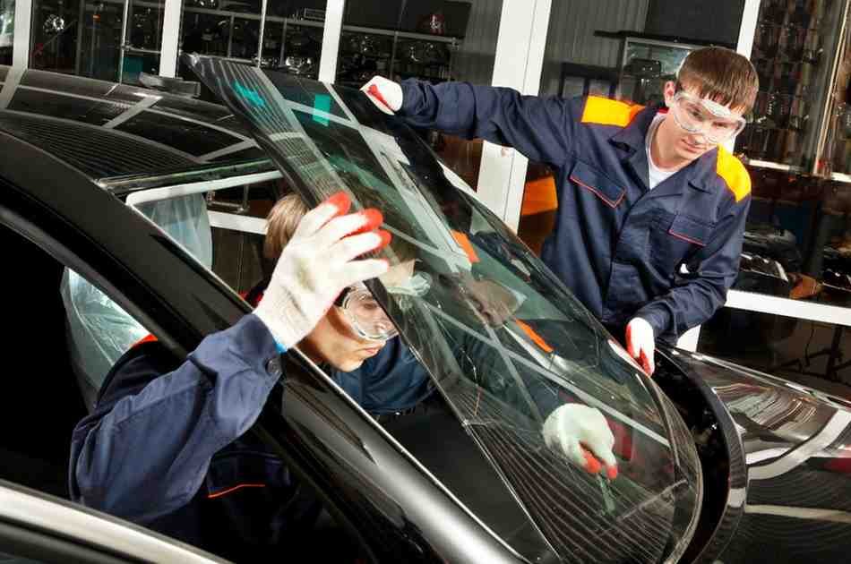 Windshield Repair Lake Forest CA - Premium Auto Glass Repair and Replacement Services By Irvine Mobile Auto Glass